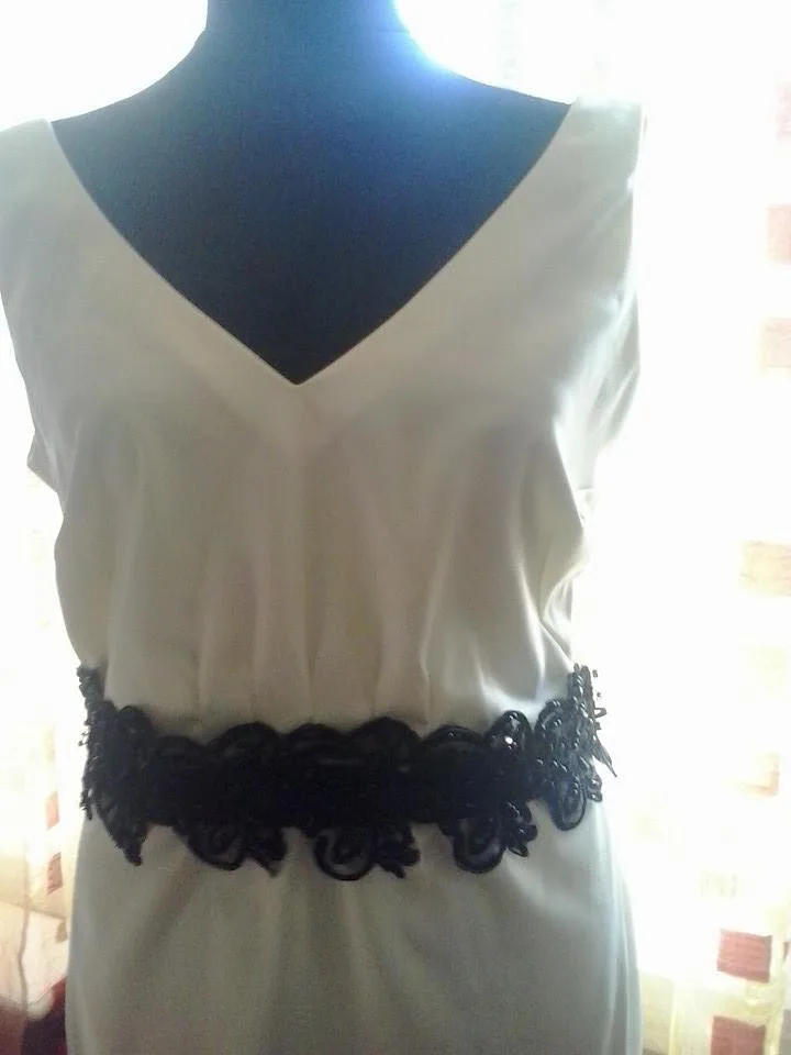 Ivory cu Accent Negru