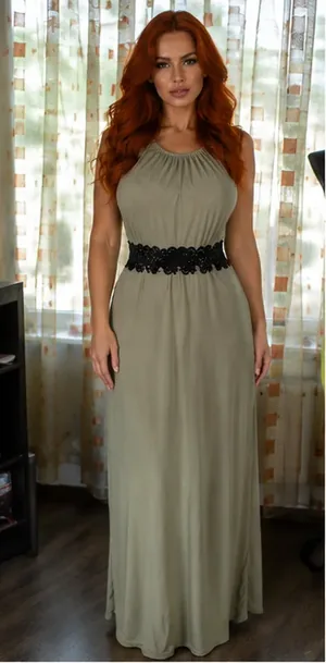 Rochie „Oliv Elegant cu Dantelă